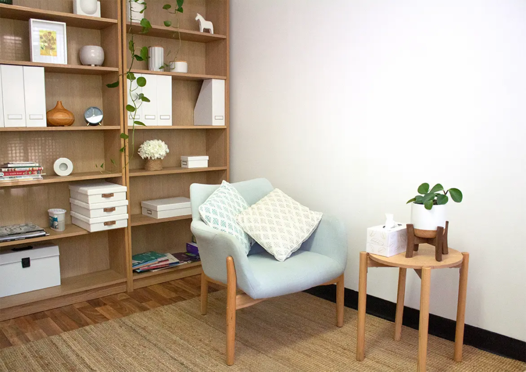 A welcoming clinical setting illustrating the clarity and guidance provided by an assessment at Tina Laird's practice.